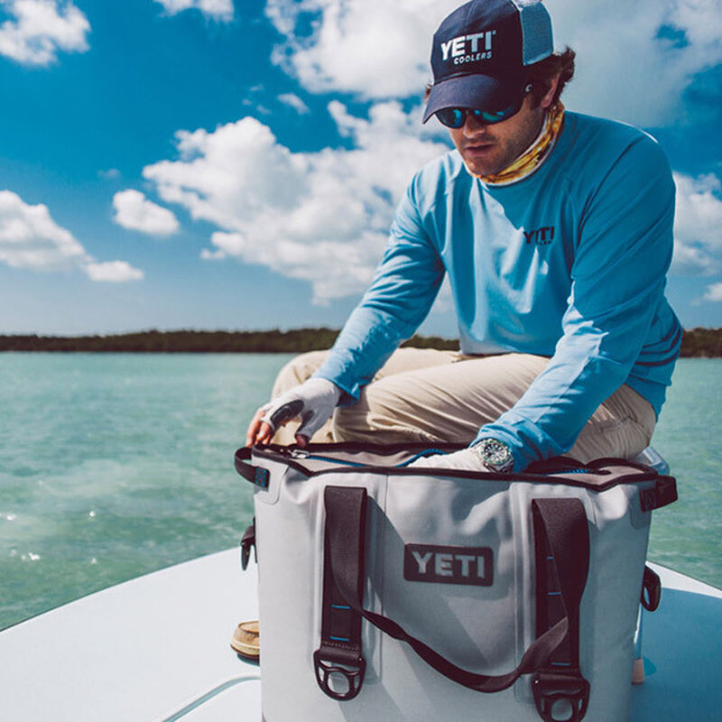 YETI 20 Cans Hard Sided Cooler, Navy Blue
