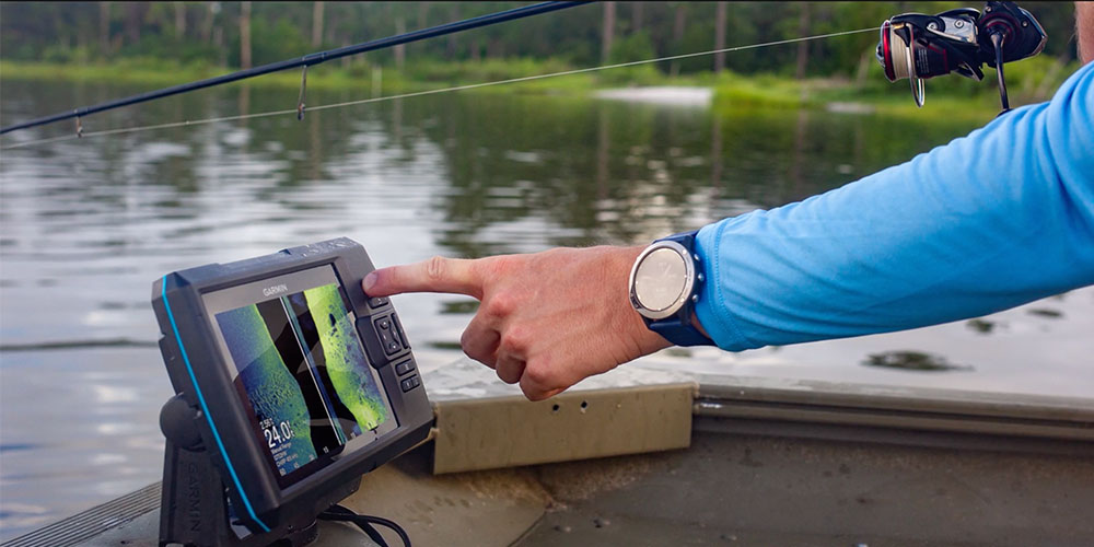 LOWRANCE Hook-3x Fishfinder with Dual-Frequency Transducer