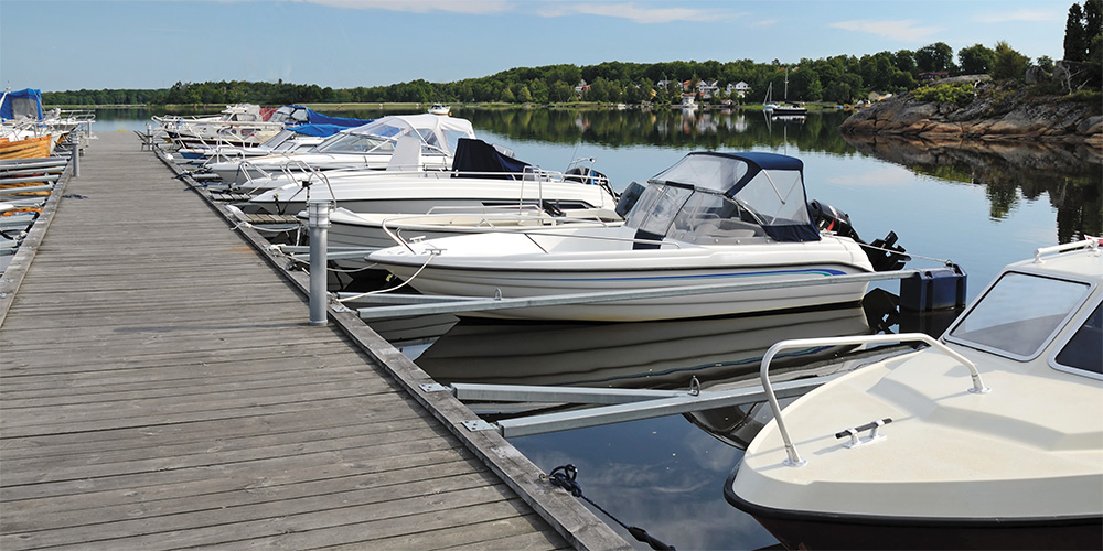 Docking Essentials for New Boaters, West Marine