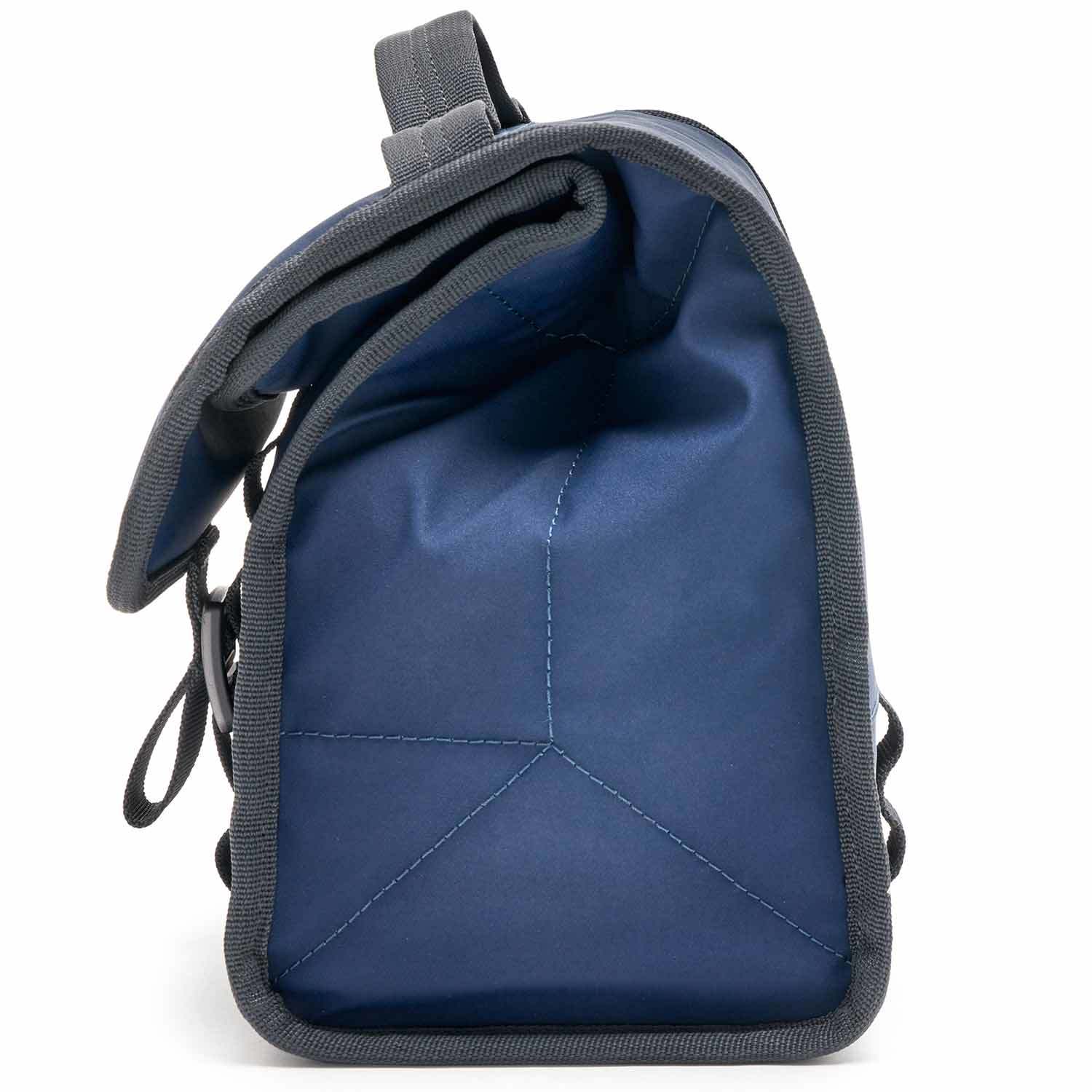 YETI Daytrip Lunch Bag (Limited Edition Nordic Blue)